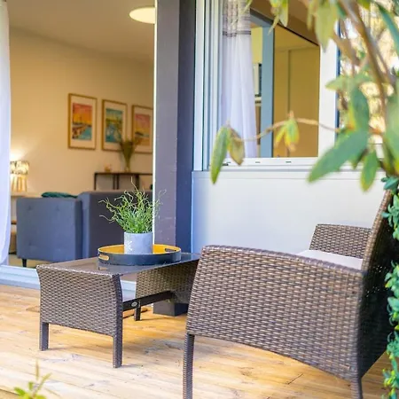 Daire Cosy Et Terrasse En Mérignac