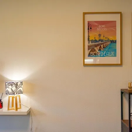 아파트 Cosy Et Terrasse En *